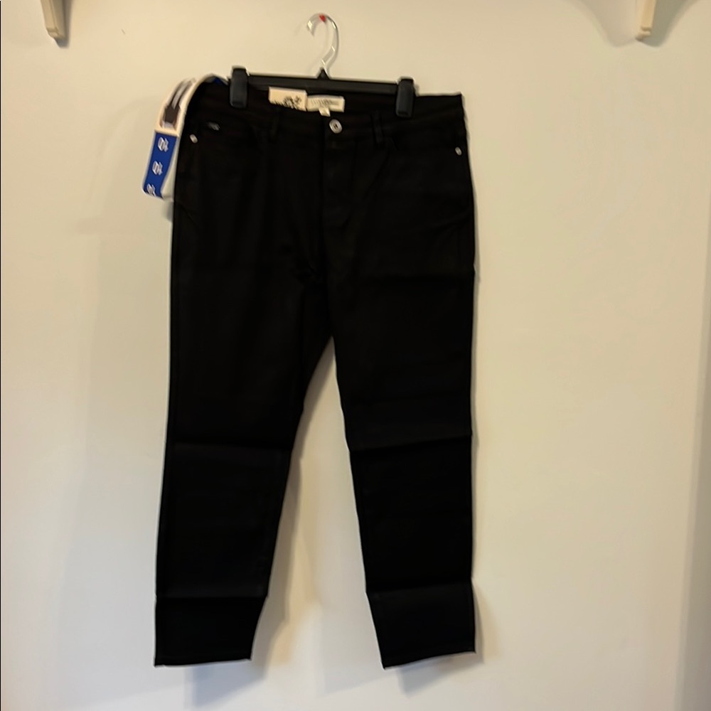 Black Straight-Leg‎ Jeans